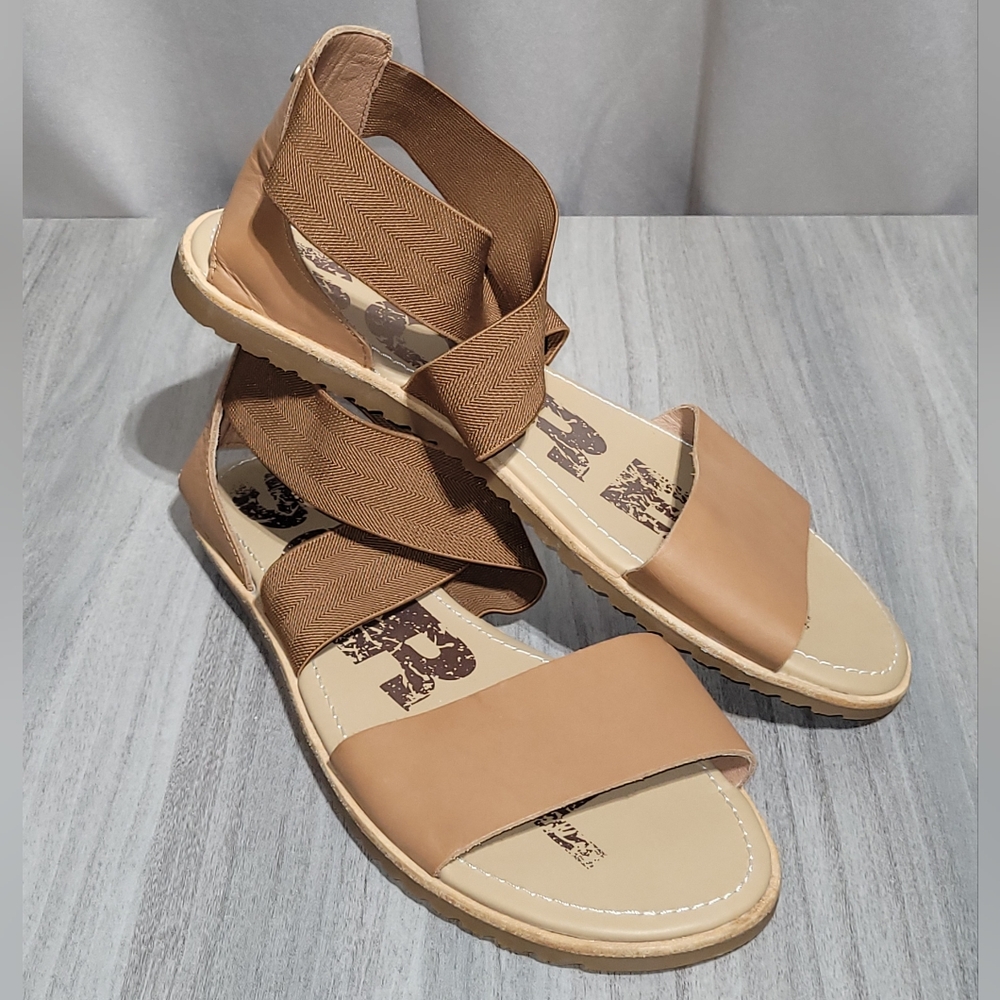 Sorel Ella Flat Sandle Shoe Tan Leather Stretch Straps Women's Size 10 M